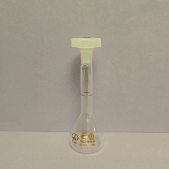 საზომი კოლბა პლასტმასის თავსახურით   25 მლ