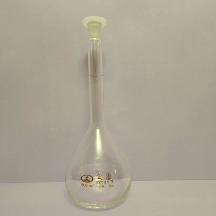 საზომი კოლბა  პასტმასის თავსახურით 1000მლ